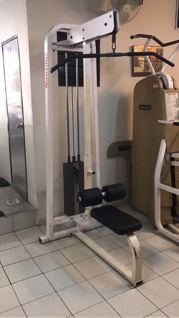 e-Cart Depot Malaisie, Nautilus Lat Pull Down - Remis à neuf